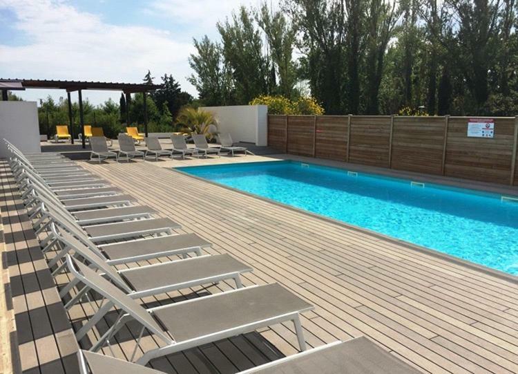 Les Terrasses D'Aix - Studio Avec Grande Terrasse Privee Éguilles Buitenkant foto